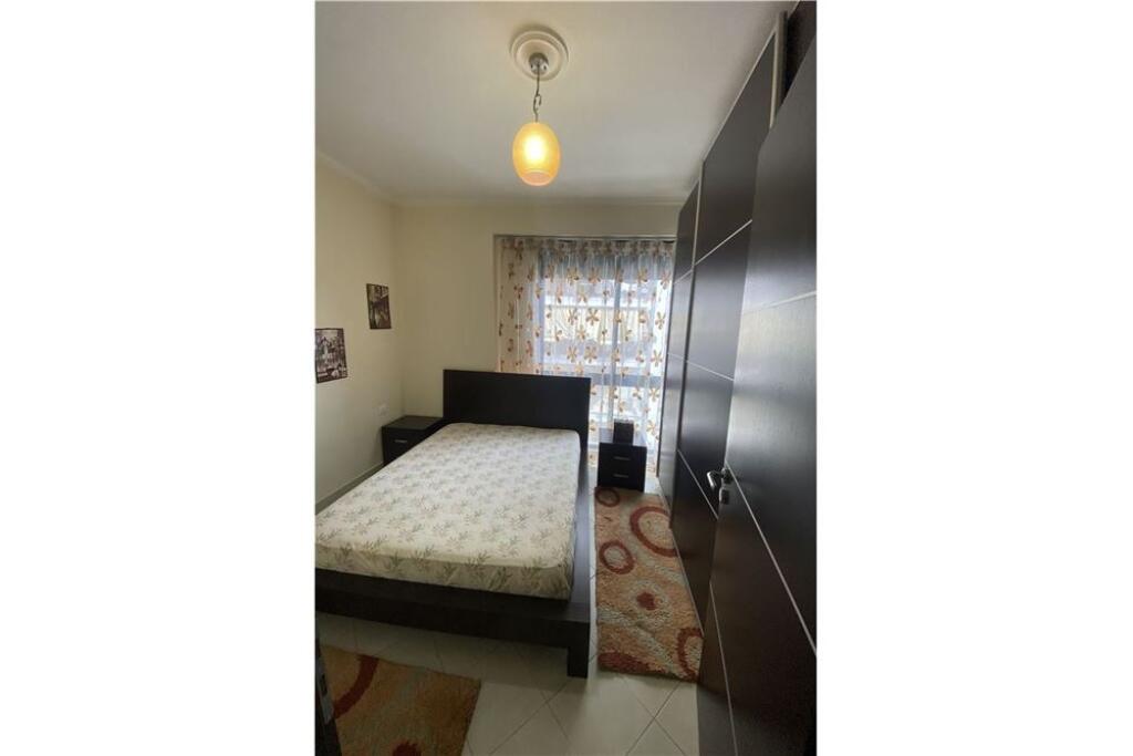 Apartament 2+1 per qira tek Kompleksi Delijorgji, Rruga e Kavajes.