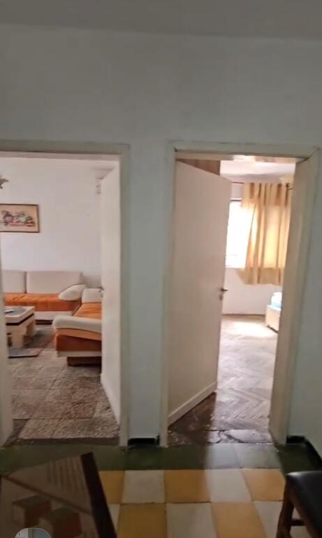 SHITET APARTAMENT 1+1 TE PAZARI I RI