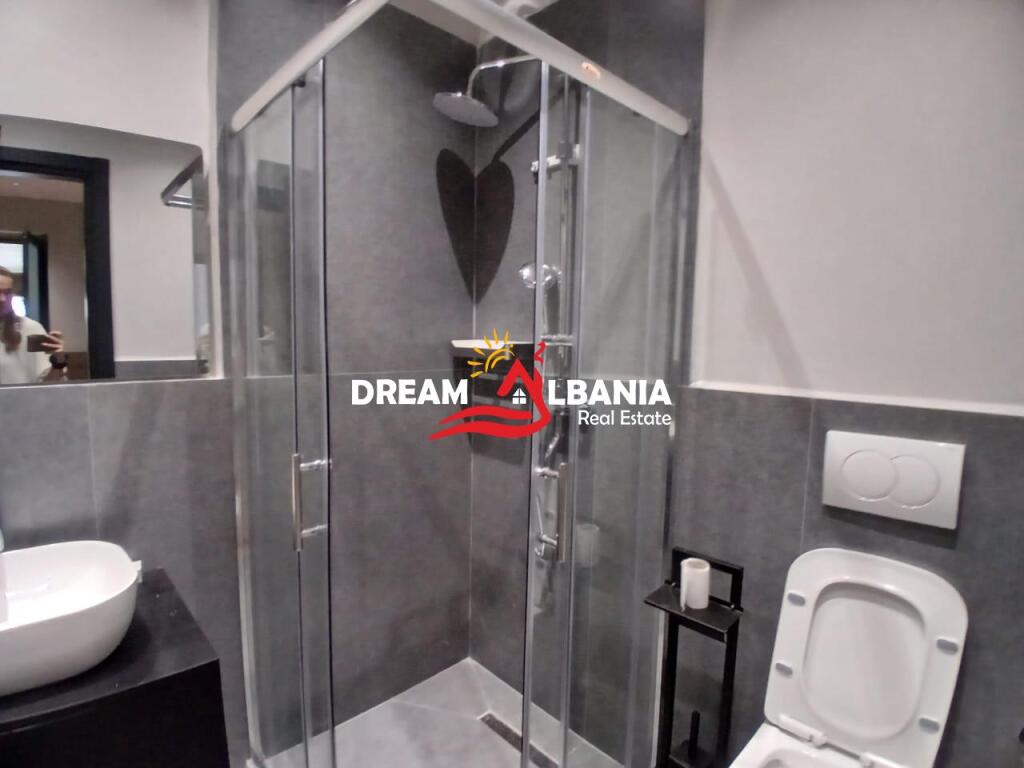 2 Apartamente me qera 1+1 ne Myslym Shyr prane Drejtorise se Policise (ID 4219468).