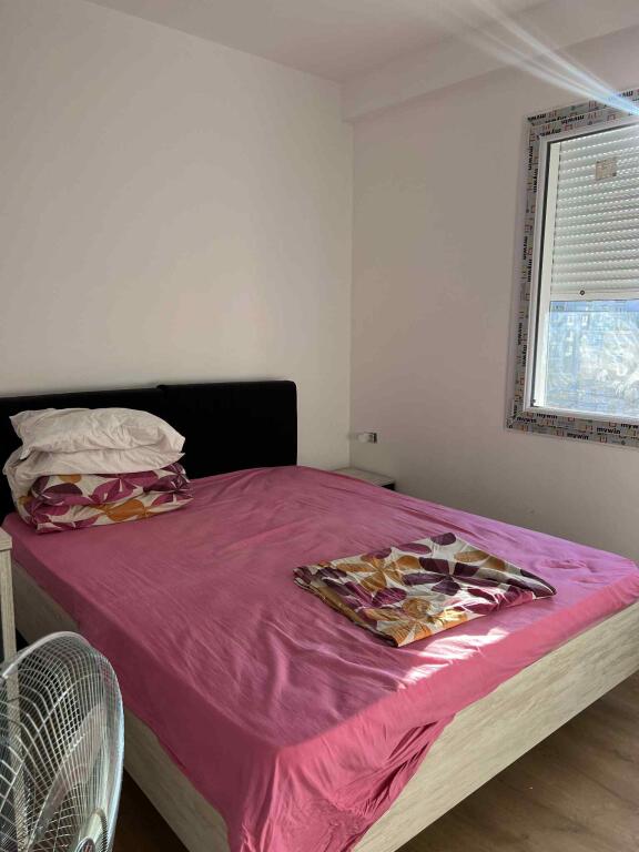 Jepet me qira 2+1 RR.DRITAN HOXHA 550 EURO
