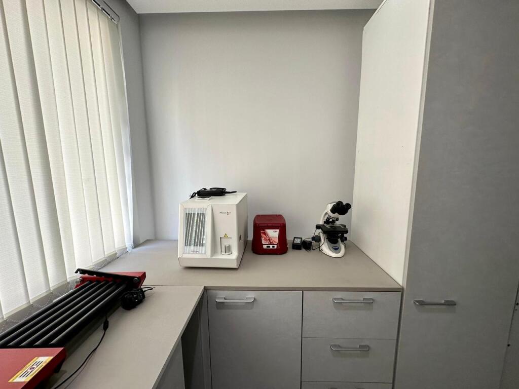 📣 FOR RENT Medical Laboratory, Astir