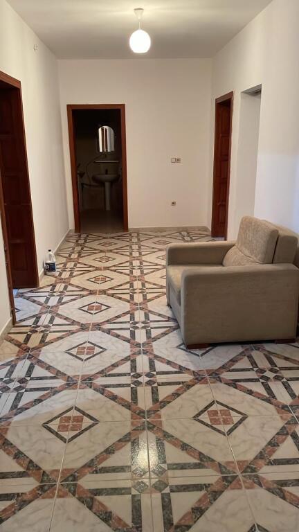 Entrance 3+1 for rent near Mrekullia school, Sadik Petrela street