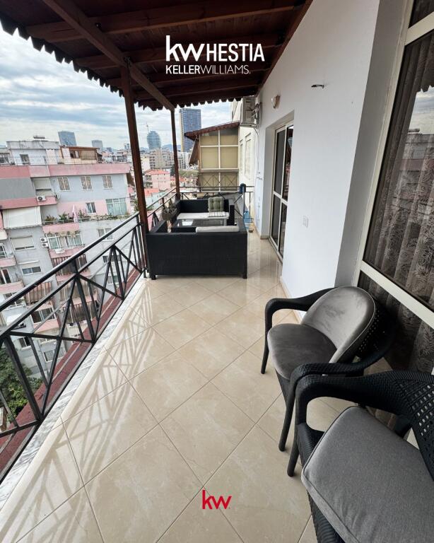 Me qira – Apartament 2+1, Qendër Rruga e Barrikadave