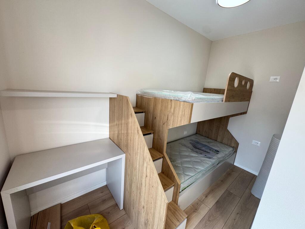 SHITET APARTAMENT 2+1 TE PALMAT NE ASTIR , TIRANE