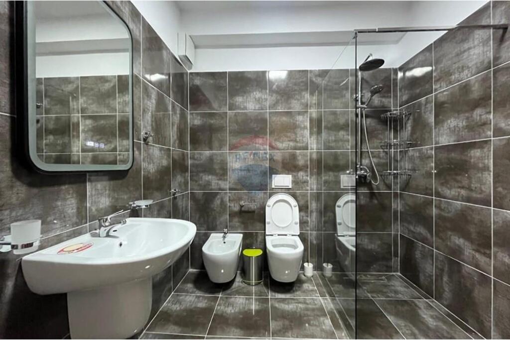 Apartament 1+1 me qira Myslym Shyri
