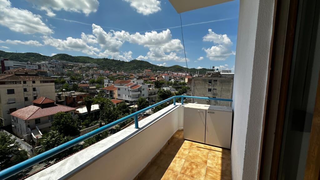 JEPET ME QERA APARTAMENT SELITE