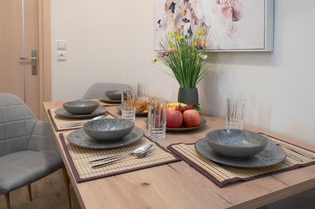 Apartament me Qera 2+1 Tek Liqeni i Thate (ID B220513) Tirane .