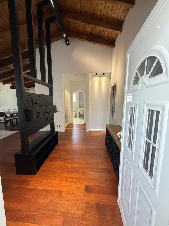 Apartament 2+1, Selite  Qira Mujore750 €