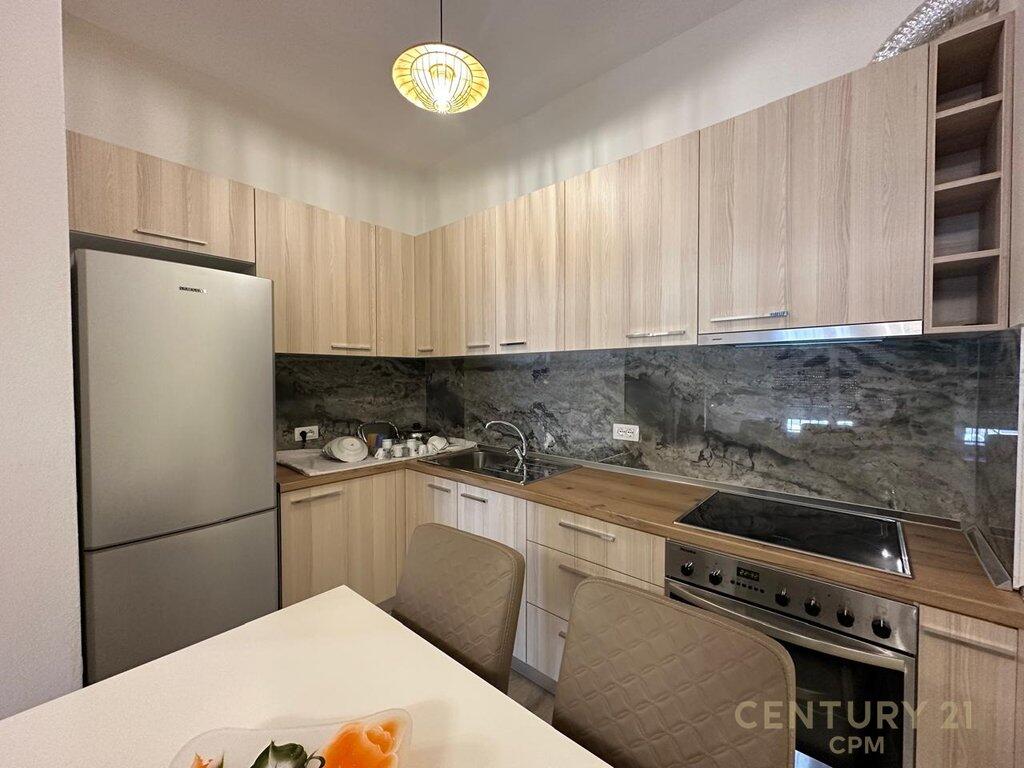 Appartamento 1+1 In Affitto in Via 5 Maji, Tirana