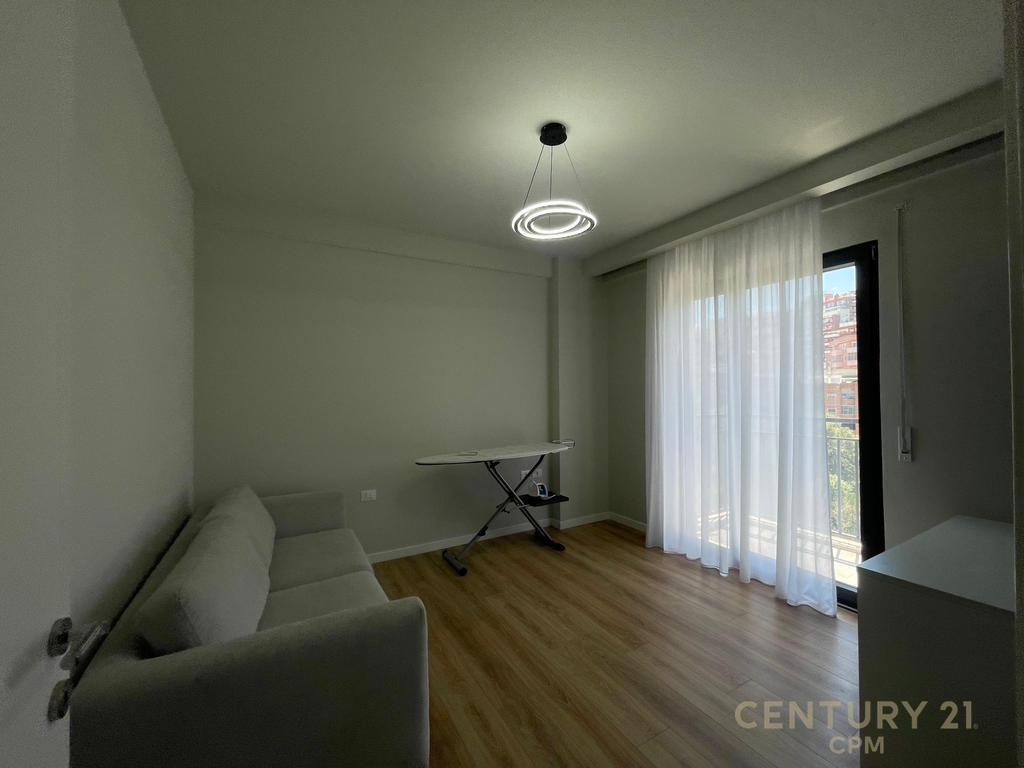 Appartamento 2+1 + parcheggio in vendita a Kodra e Diellit