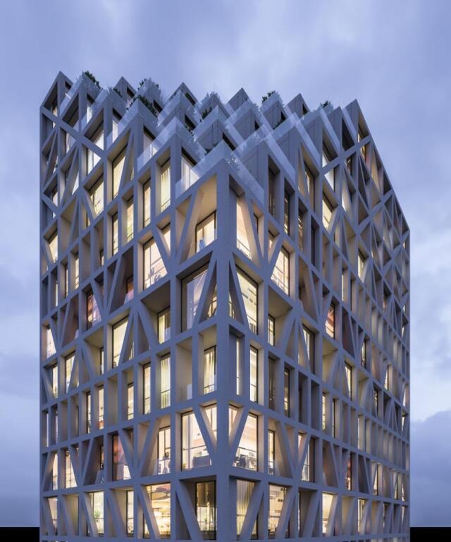 Shitet Apartament 3+1+2 Xhamlliku