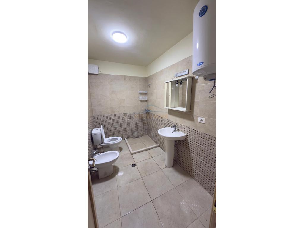 Shitet apartament 3+1+2 Kopshti Botanik