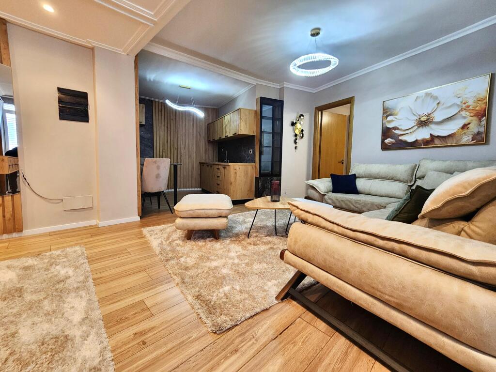 Me Qera Penthouse 💫: 2+1+2Wc &amp; 2 Ballkone + TARRACË TË SHFRYTËZUESHME 130 m² 📍 Myslym Shyri || 850€/Muaj