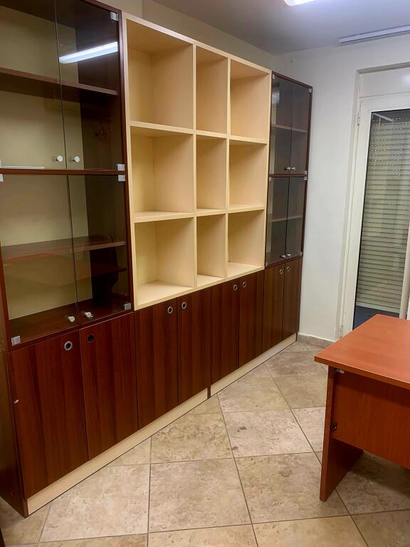OFFICE SPACE FOR RENT 500 € (FORMER EXHIBITION)
