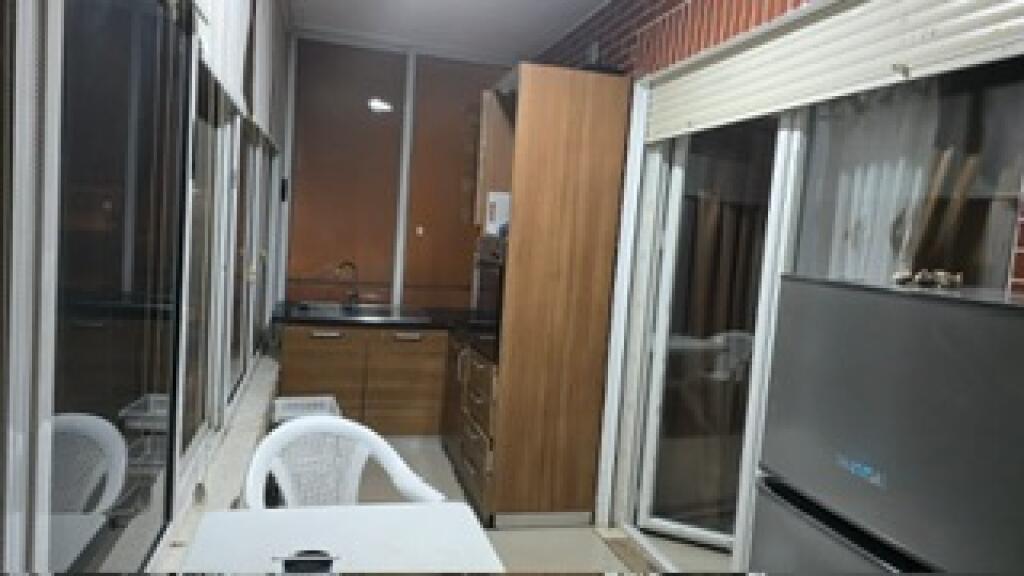2+1 Appena investito in Via Bill Klinton con 500€
