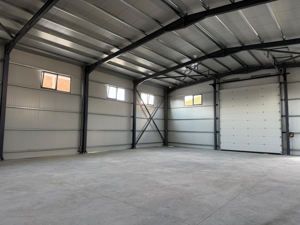 Warehouse for rent Peze Helmes