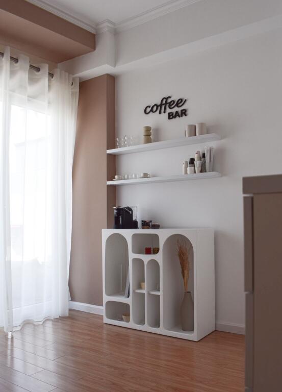 Tek Liqeni i Thate, Jepet Me Qira Apartament 2+1+2 Me Mobilim Modern! 900€/muaj Qira