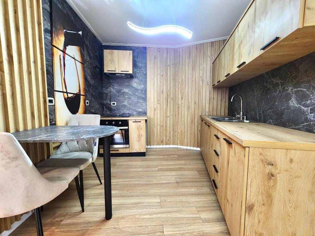 Me Qera Penthouse 💫: 2+1+2Wc &amp; 2 Ballkone + TARRACË TË SHFRYTËZUESHME 130 m² 📍 Myslym Shyri || 850€/Muaj