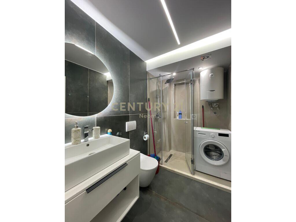 Jepet me qira apartament modern 1+1 – Rruga e Kosovarëve, Tiranë