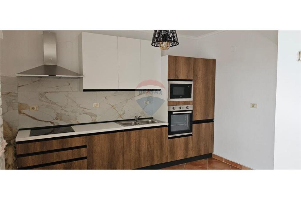 DUPLEX FOR RENT AT THE GERMAN VILLAS!