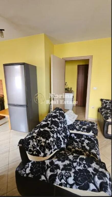 Qera Apartament 1+1+Verande, Rr. Jordan Misja, pranë Bulevardit të Ri, 450 Euro/muaj.