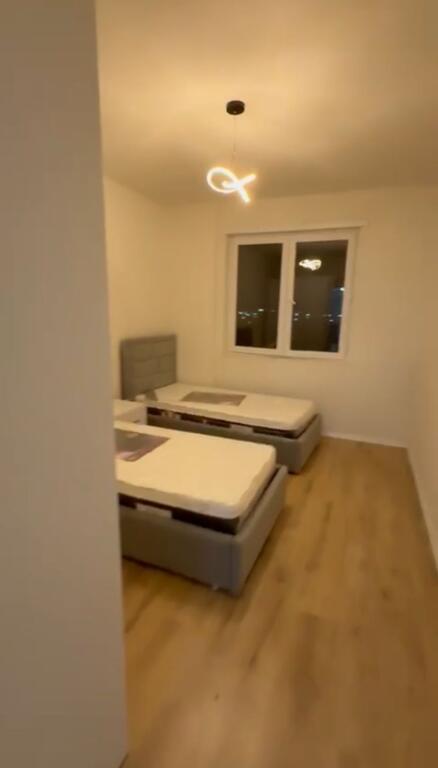 Apartament me qera