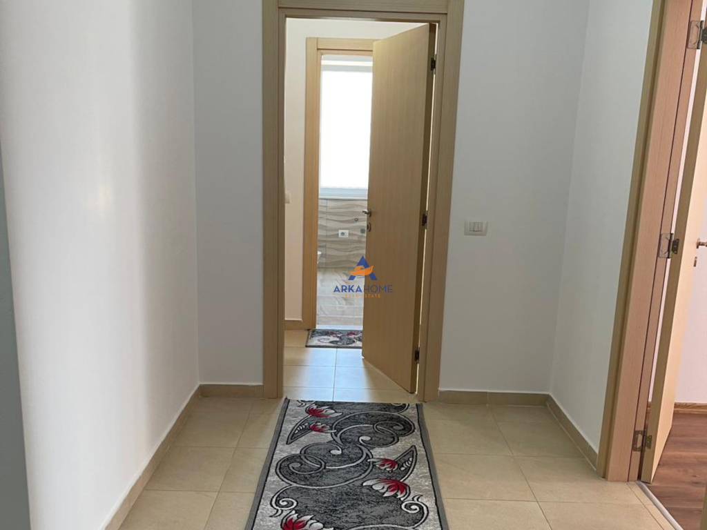 IN VENDITA APPARTAMENTO 3+1 BALCONE "KINOSTUDIO" 280.000 EURO (2 POSTI AUTO INCLUSI).