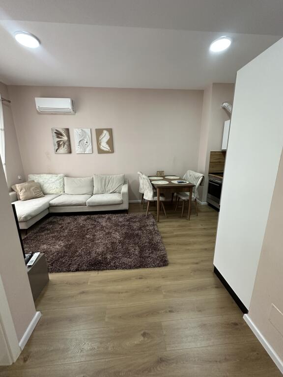 Jepet me qira 1+1 ne Rezidencen Kaim Ali Dem