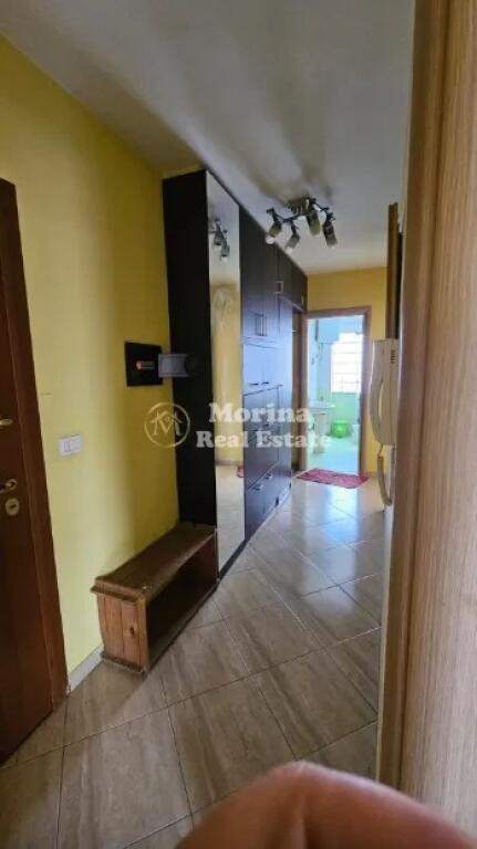 Qera Apartament 1+1+Verande, Rr. Jordan Misja, pranë Bulevardit të Ri, 450 Euro/muaj.