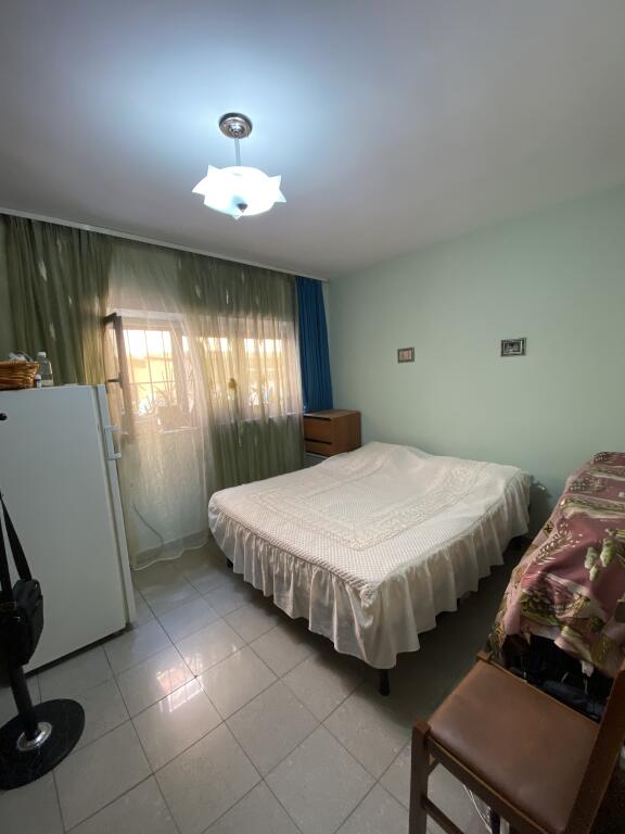 In Myslym Shyri, Apartment 3+1 For Sale With Possibility To Divide Into Two Apartments 1+1!