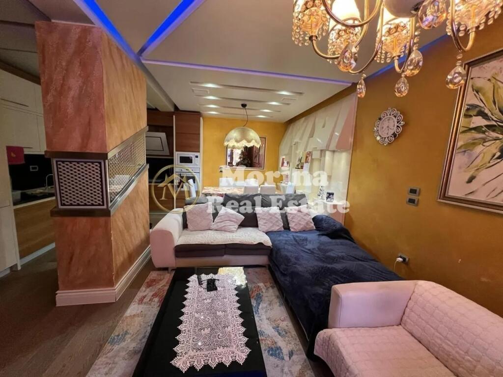 Affitto, Appartamento, 3+1, Astir, 800 euro/mese