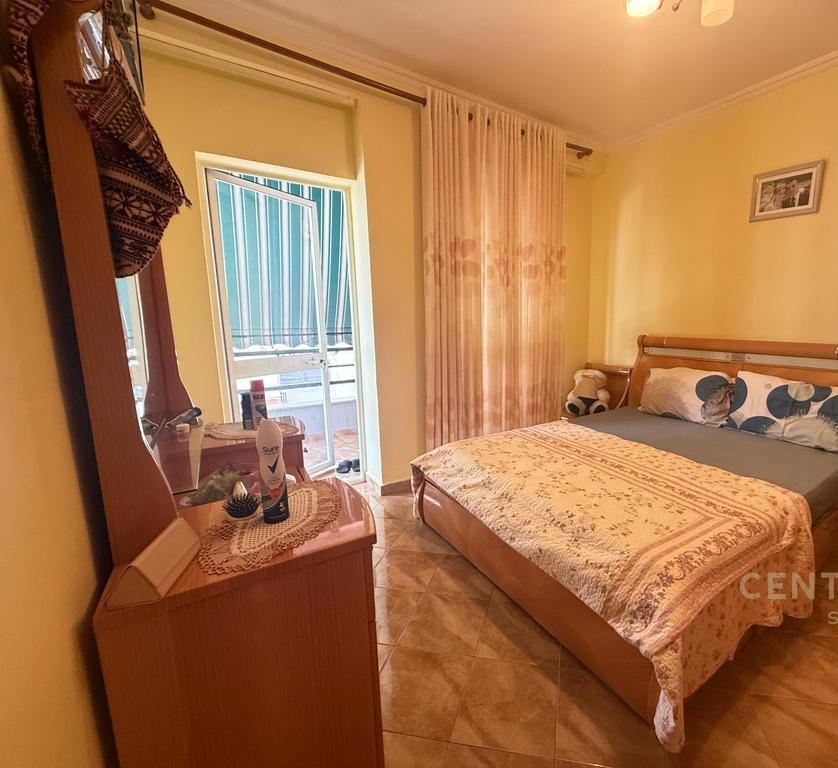Apartament 1+1 me Qira tek Rruga 5 Maji – 450 €/Muaj