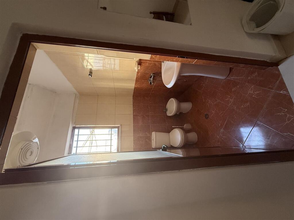 STUDIO 17000 LEKE.DIBRA STREET