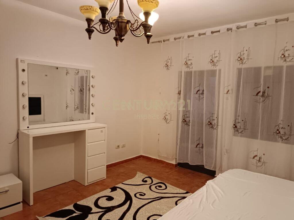 JAPIM ME QIRA APARTAMENT 4+1 PER BANIM, NE KINOSTUDIO!
