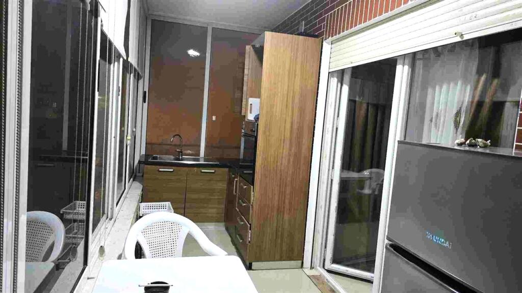 Kodra e Diellit,Rr.Bill Klinton jepet me qera apartament,2+1,i mobiluar 50,000Leke