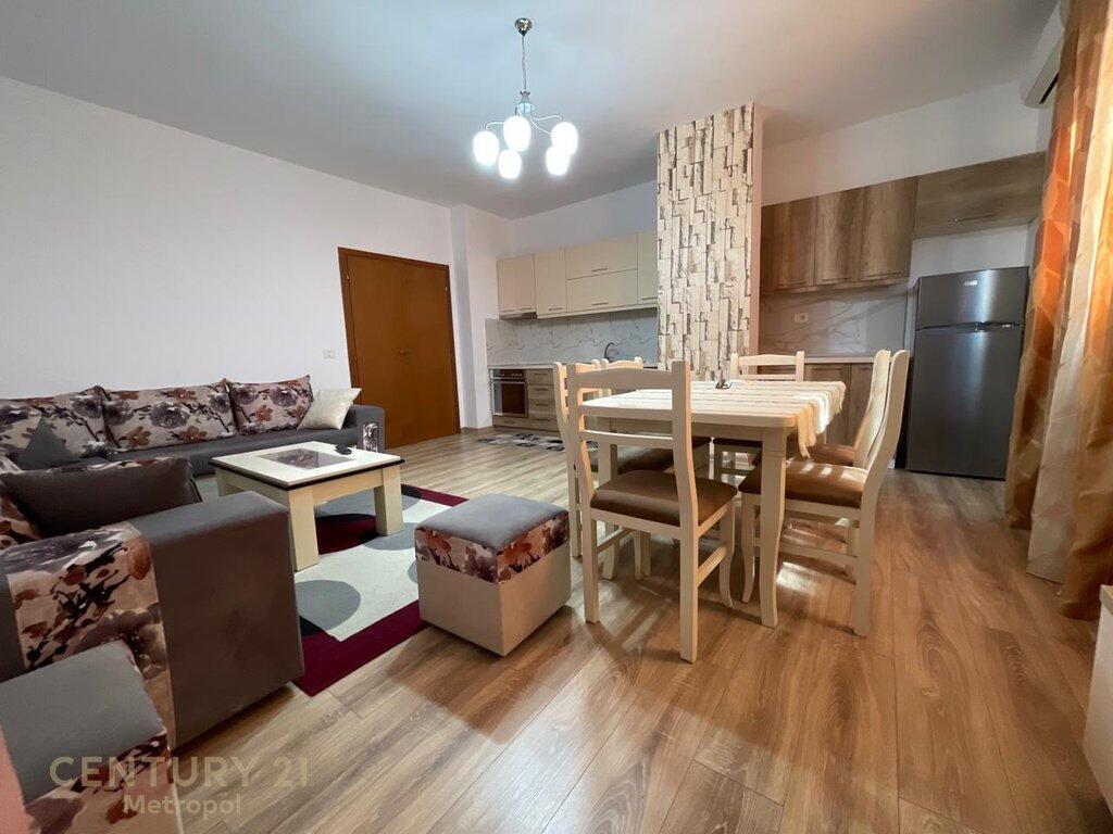 APARTAMENT PER QIRA 2+1+2, ZOGU I ZI!