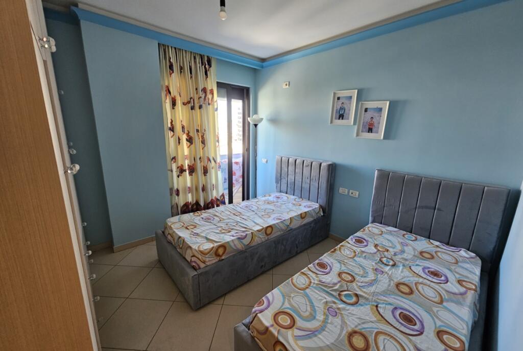 Ne Astir, Jepet Me Qira Apartament 2+1+2 I Mobiluar!