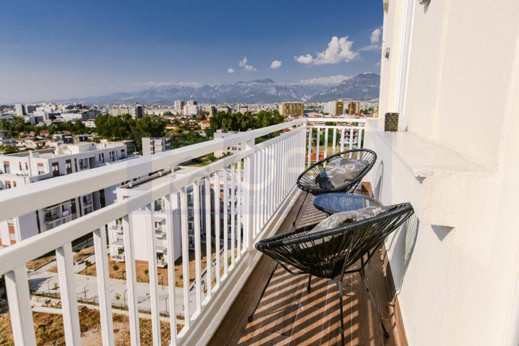 Jepet me qera apartament 1+1 ne Astir