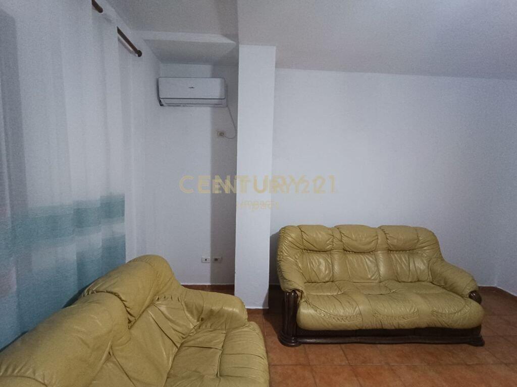 JAPIM ME QIRA APARTAMENT 4+1 PER BANIM, NE KINOSTUDIO!