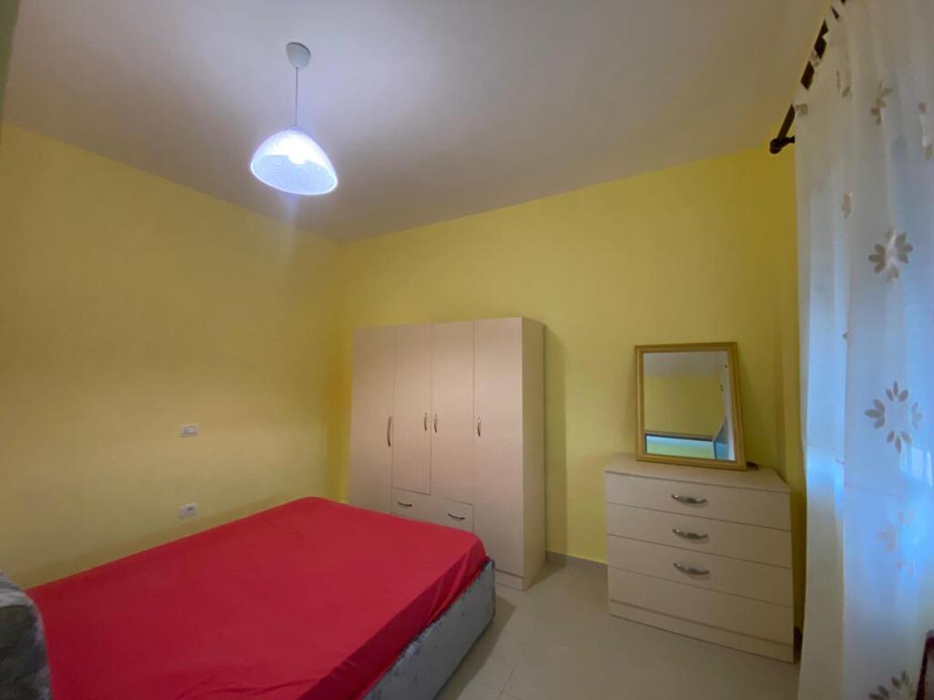 Jepet me qira apartament 1+1 – Sauk, Tiranë