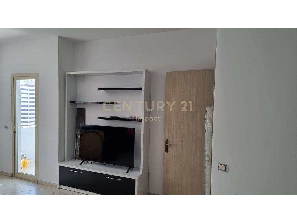 Apartament 1+1 Me Qira në Ish Parku, Tiranë - 550€ | 77 m²