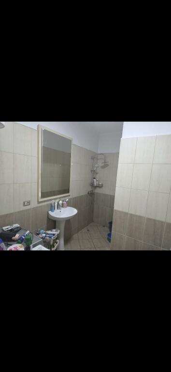 Apartment 1+1 for Rent , Near 3shit in Kamez