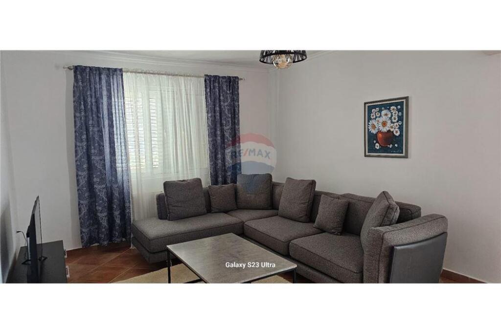 DUPLEX FOR RENT AT THE GERMAN VILLAS!