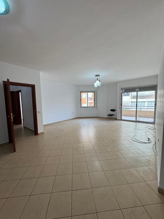 Appartamento 3+1 in vendita, Fresku, Via Thesari