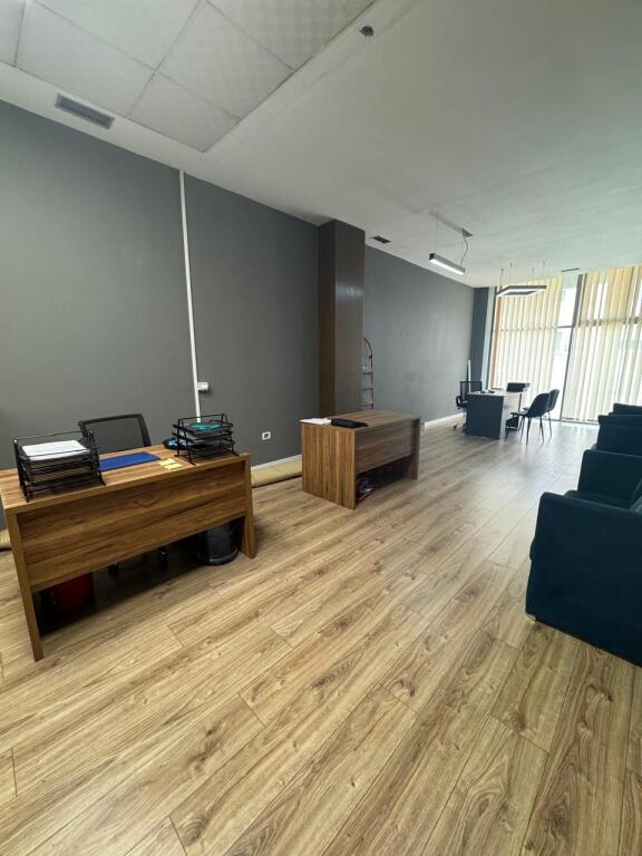 ✨ Office space for rent – Condor Center, opposite Delijorgji ✨