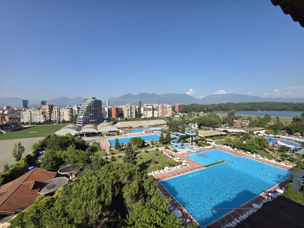 Penthouse 3+1 in affitto al Lago Artificiale
