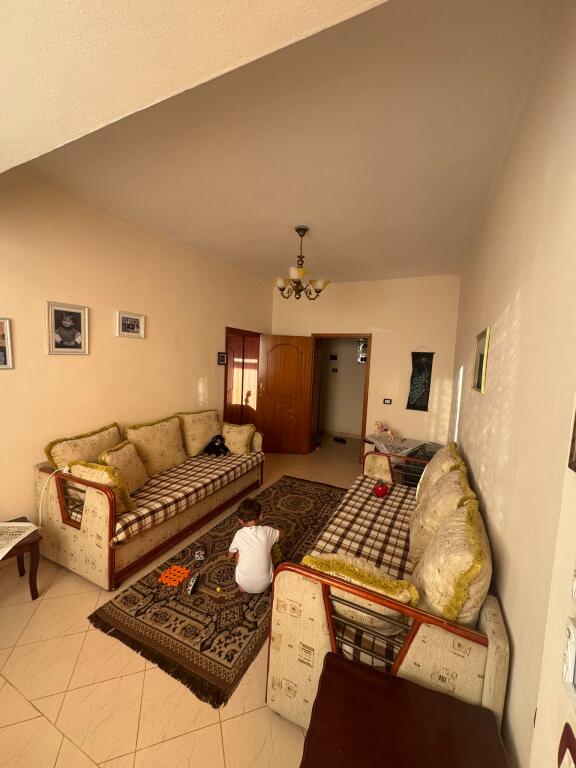 Apartament 2+1 Muzeumi Durres