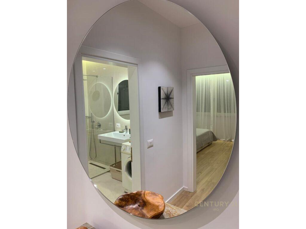 Appartamento 2+1 in affitto – Di fronte all'Hotel Hilton, Tirana