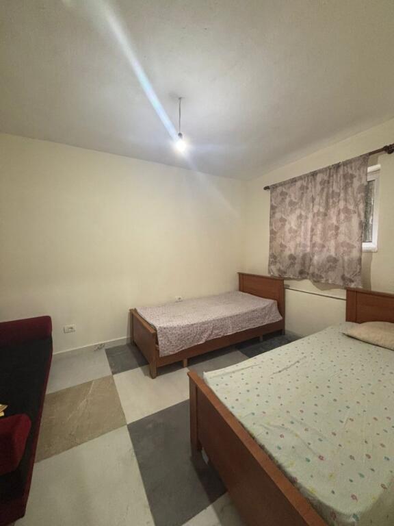 Jepet Me Qera Apartament 1+1+1 Post Parkimi