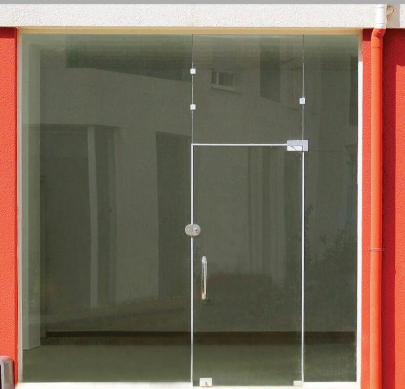 NEGOZIO IN AFFITTO 40 M2 BLV.GJERGJ FISHTA 900 EURO
